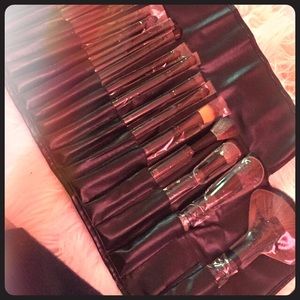 Makeup Brushes (24 pcs)